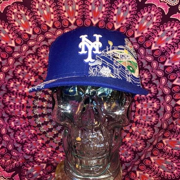 New York Mets New Era Embroidered Field Hat. Size 7. - Picture 1 of 16